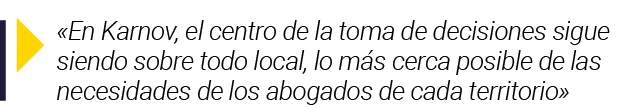   En Karnov, el centro de la toma de decisiones sigue siendo sobre todo local, lo más cerca posible de las necesidade   
