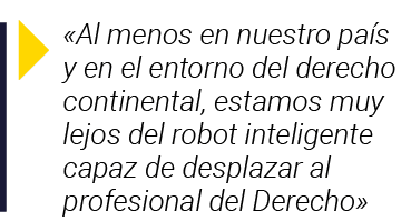   Al menos en nuestro país y en el entorno del derecho continental, estamos muy lejos del robot inteligente capaz de    