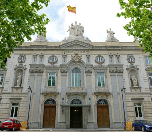 El Supremo anula la exigencia del euskera para subvencionar actividades dirigidas a menores Fachada Tribunal Supremo