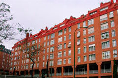 Justicia, el CGPJ y las comunidades autónomas acuerdan que el sistema de cláusulas suelo se mantenga hasta el 31 de diciembre Viviendas