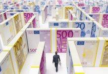 La Abogacía reclama a Hacienda una bajada del IVA en sus servicios Laberinto de billetes