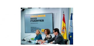 Aprobado el primer tramo de la nueva línea de avales del ICO, dotado con 8.000 millones Nadia Calviño, Mª Jesús Montero y Salvador Illa