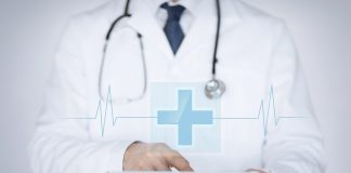 ¿Reclamar al profesional de la salud por un consentimiento informado entregado por su centro de trabajo? Médico