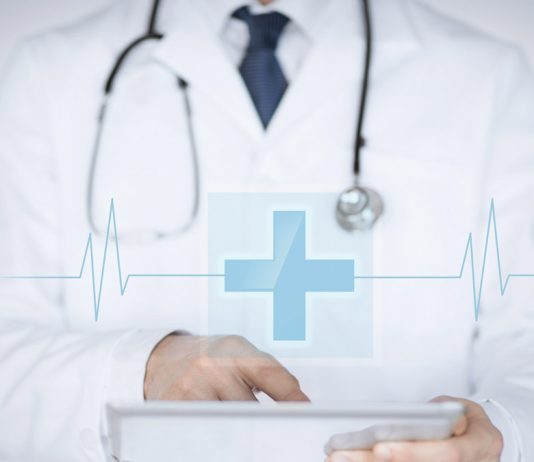 ¿Son suficientes las bajas médicas y la posterior incapacidad permanente total para acreditar una discapacidad a efectos de nulidad del despido? Médico