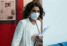 El Gobierno estudia que los ERTE se prorroguen más allá del mes de septiembre La ministra de Hacienda y portavoz del Gobierno, María Jesús Montero, a su llegada a la sala de prensa para comparecer tras las reunión del Consejo de Ministros.