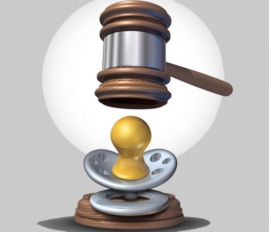 El Tribunal Supremo desestima la demanda de un hombre que impugnó la paternidad establecida por una sentencia penal firme