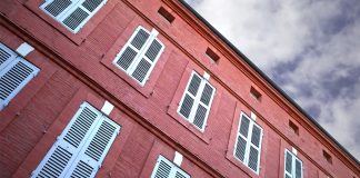 Instrucción sobre criterios de actuación para la solicitud de medidas cautelares en los delitos de allanamiento de morada y usurpación de bienes inmuebles