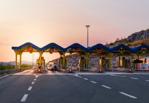 El cobro de peajes íntegros de autopista mientras se realizan obras puede ser nulo por abusivo