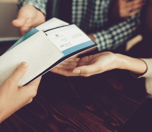 Los perjuicios derivados del incumplimiento del contrato de pasaje aéreo