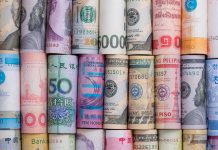 Un juez anula una multidivisa y condena a devolver en metálico