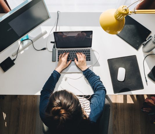 ¿Puede considerarse accidente laboral la lesión sufrida durante el teletrabajo?