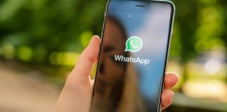 Absuelta policía local que envió por WhatsApp a su marido un informe policial que acabó en un chat de padres de colegio