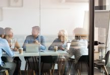 El futuro de los abogados: despachos sólidos vs. firmas líquidas