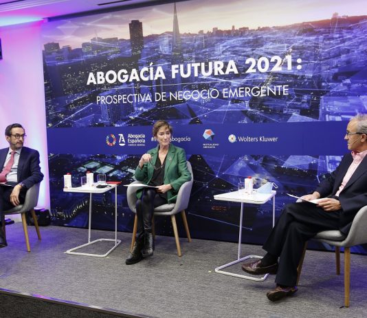La Abogacía presenta el informe ‘Abogacía Futura 2021’, un análisis de nuevas áreas de negocio