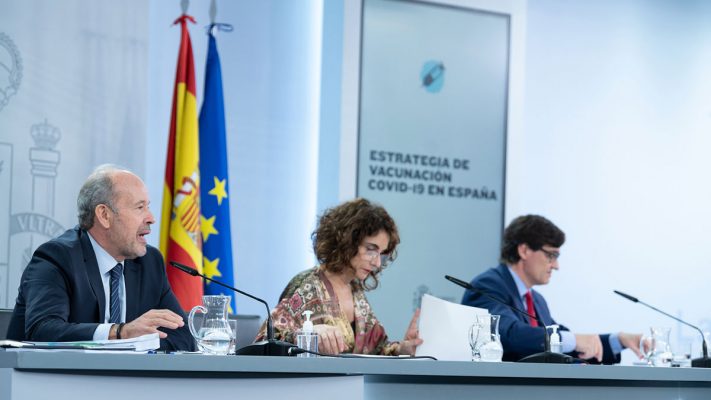 Juan Carlos Campos, Mª Jesús Montero y Salvador Illa