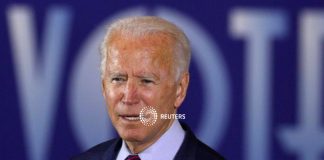 El Ibex sube con cautela al inclinarse la balanza hacia Biden en EEUU FOTO DE ARCHIVO: El candidato demócrata a la presidencia de EEUU, Joe Biden, durante un mitin en Cincinnati, Ohio Oct 12, 2020. REUTERS/Tom Brenner/File Photo