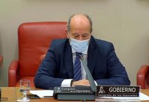 Campo invita a los grupos parlamentarios a sumarse a la estrategia Justicia 2030, «un proyecto que debe hacerse entre todos»