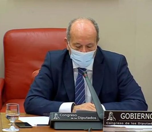 Campo invita a los grupos parlamentarios a sumarse a la estrategia Justicia 2030, «un proyecto que debe hacerse entre todos»