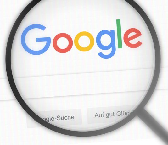 2022: ¿Cuánto y cuándo? Lupa sobre palabra Google