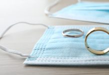 La pandemia frena los divorcios de momento Alianzas sobre una mascarilla