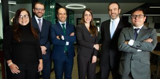 ECIJA aterriza en Colombia de la mano de MBCR De izquierda a derecha: Lorena Garnica, socia; Camilo Ramírez, socio; Pablo Márquez, socio director; Patricia Renjifo, socia; Carlos Hugo Ramírez, socio y Julio Castañeda socio de ECIJA Colombia.