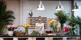 El nuevo modelo de cotización de los autónomos implicará un mayor control de su facturación Trabajadora autónoma