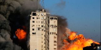 Hamas golpea profundamente en Israel, que promete seguir golpeando Gaza