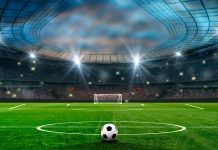 La Audiencia de Valencia condena a dos años de prisión a un hombre por estafar a su novia al hacerle creer que era futbolista profesional Campo de fútbol