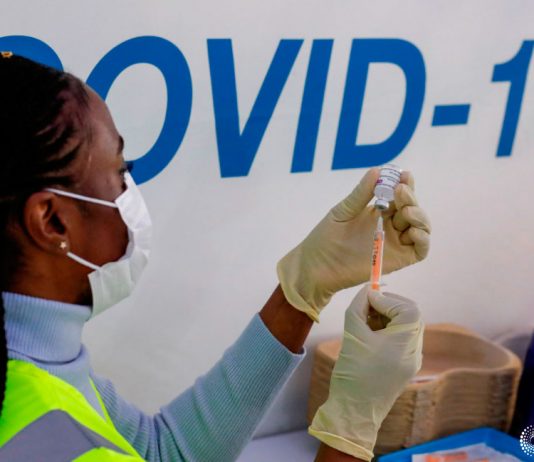 Un juzgado respalda la negativa de un padre a vacunar a su hijo de seis años