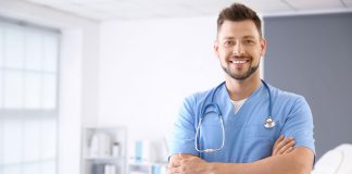 Los enfermeros no pueden ordenar los tratamientos corpo-estéticos y de prevención del envejecimiento que afectan a la salud Enfermero