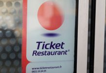 ¿Puede la empresa suprimirme los tickets restaurantes si teletrabajo?