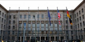 Ministerio de Finanzas alemán allanado en investigación de lavado de dinero El Ministerio de Finanzas en Berlín, Alemania, 16 de marzo de 2017. REUTERS/Fabrizio Bensch