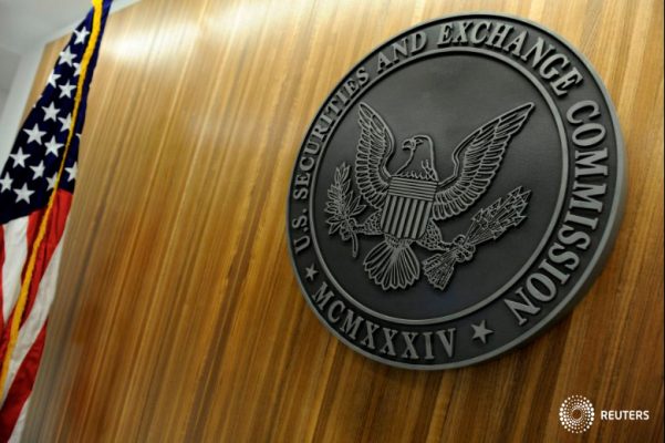 File photo: The seal of the U.S. Securities and Exchange Commission hangs on the wall at SEC headquarters in Washington, June 24, 2011. REUTERS/Jonathan Ernst