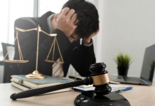 ¿Cómo debo comunicar una sentencia desfavorable al cliente?