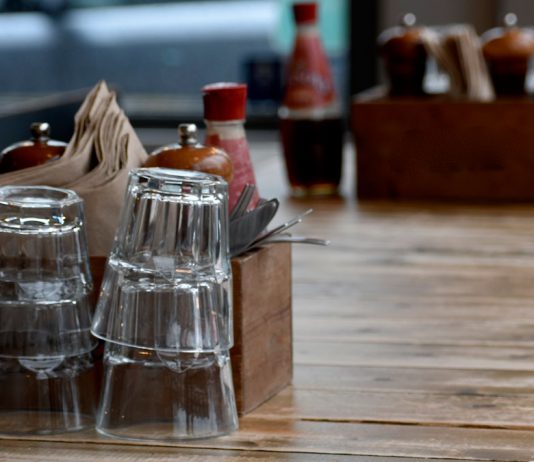 Condena a una compañía de seguros a indemnizar a un bar por el cierre por la Covid