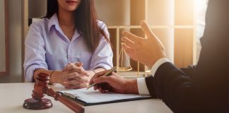 La libertad y el compromiso del abogado: filosofía, ética y autonomía en la defensa jurídica