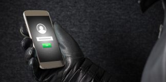 El Juzgado de lo Penal, número 2 de Vitoria-Gasteiz ha condenado a un vecino de la capital alavesa por grabar con su móvil a 215 personas en vestuarios de instalaciones deportivas