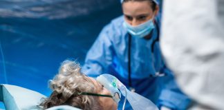 Un juzgado de Vigo rechaza autorizar tratar con ozonoterapia a una enferma de COVID-19 ingresada en el Cunqueiro