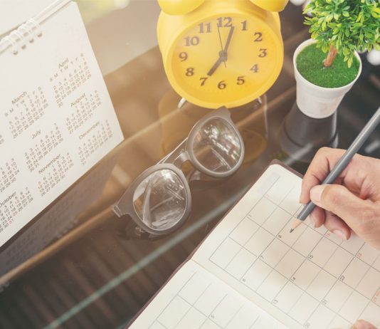 ¿Es legal periodo de prueba de un año del contrato de emprendedores?