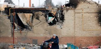 Las conversaciones de paz son más «realistas», dice el presidente de Ucrania; Biden visitará la OTAN