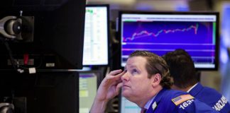 Análisis: Los inversores se ajustan a medida que la Fed sube, se preocupan por las nubes en el horizonte