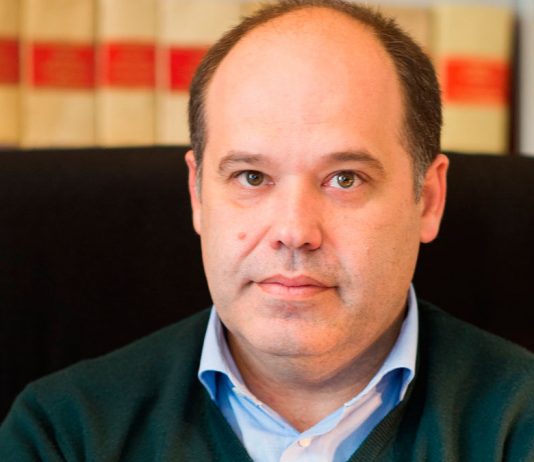 “Las asistencias jurídicas externas permiten adecuar el funcionamiento y los medios de la Administración a su mecánica ordinaria”