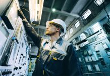 No existe competencia desleal ni sustracción y explotación de secreto industrial por aprovechar los conocimientos adquiridos en proyecto de investigación previo