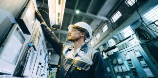 No existe competencia desleal ni sustracción y explotación de secreto industrial por aprovechar los conocimientos adquiridos en proyecto de investigación previo