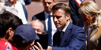 Macron se enfrenta a una dura batalla por el control del Parlamento tras la votación de la primera vuelta