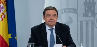 Los bares y supermercados que no donen los excedentes de comida podrán ser multados Luis Planas