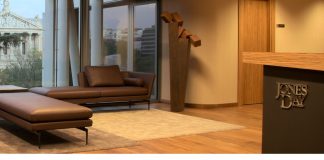 Jones Day asesora a Orange en su fusión con MásMóvil, valorada en 18.600 millones de euros Jones Day asesora a Orange en su fusión con MásMóvil, valorada en 18.600 millones de euros