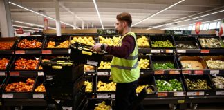 El vacío político del Reino Unido amenaza con una crisis económica más profunda, advirtió el gobierno