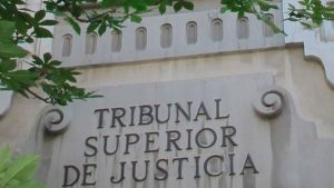 El TSJM reconoce que las restricciones al acceso a los juzgados carece de amparo normativo