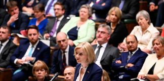 La nueva líder del Reino Unido, Liz Truss, finaliza un enorme plan de subsidios de energía La primera ministra británica Liz Truss asiste a sus primeras preguntas del primer ministro en la Cámara de los Comunes en Londres, Gran Bretaña, el 7 de septiembre de 2022. Parlamento del Reino Unido/Jessica Taylor/Folleto vía REUTERS